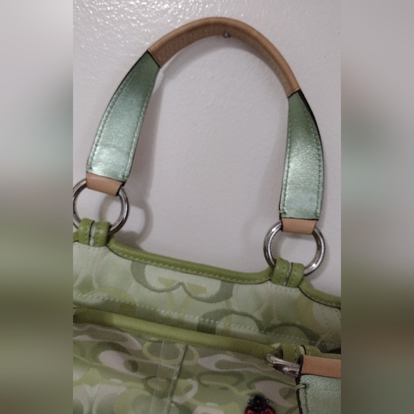 Coach limited edition lady bug hobo bag - Picture 5 of 13